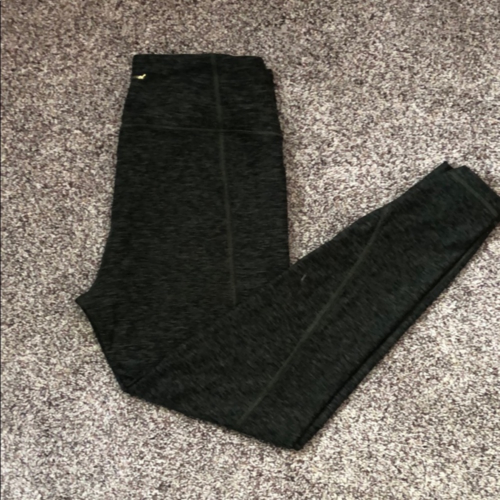 Victoria’s Secret Pocket leggings